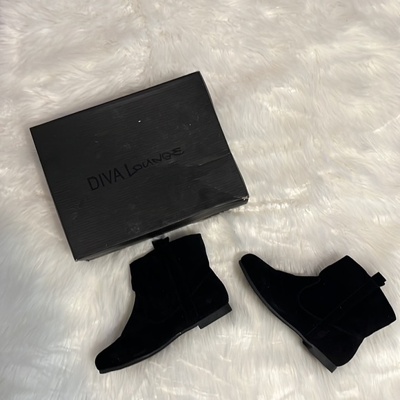 Black boots - Picture 7 of 12